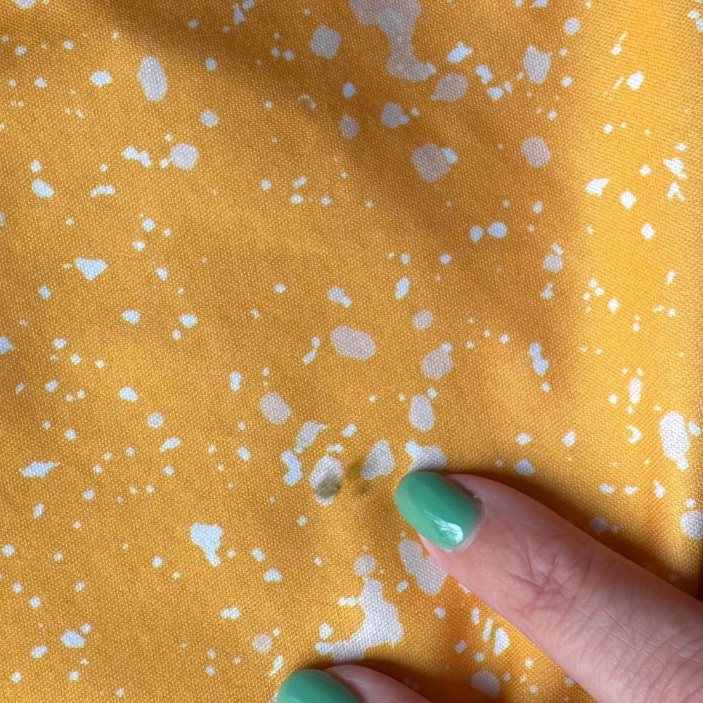Under Armour Boys Speckled Orange Athletic Shorts - Picture 4 of 4